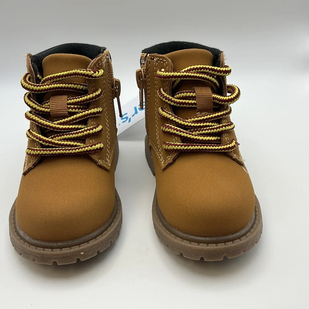 Carter's Lander Kids Boots Size 4 -‎ Brand New